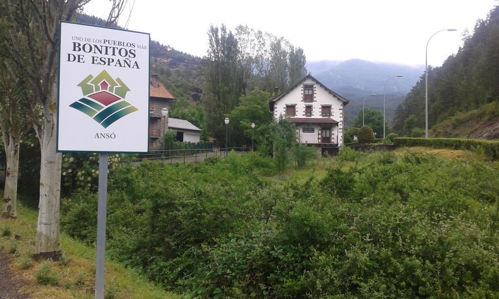 Casa Ursula Guest House Anso Bagian luar foto